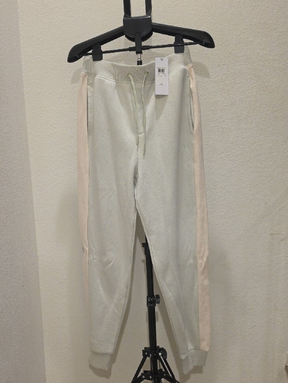 Women's Light Mint Hooded Sweatshirt & Jogger Set -Brand- GUESS - Picture 4 of 6